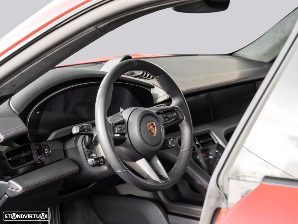 Porsche Taycan Sport Turismo - 6