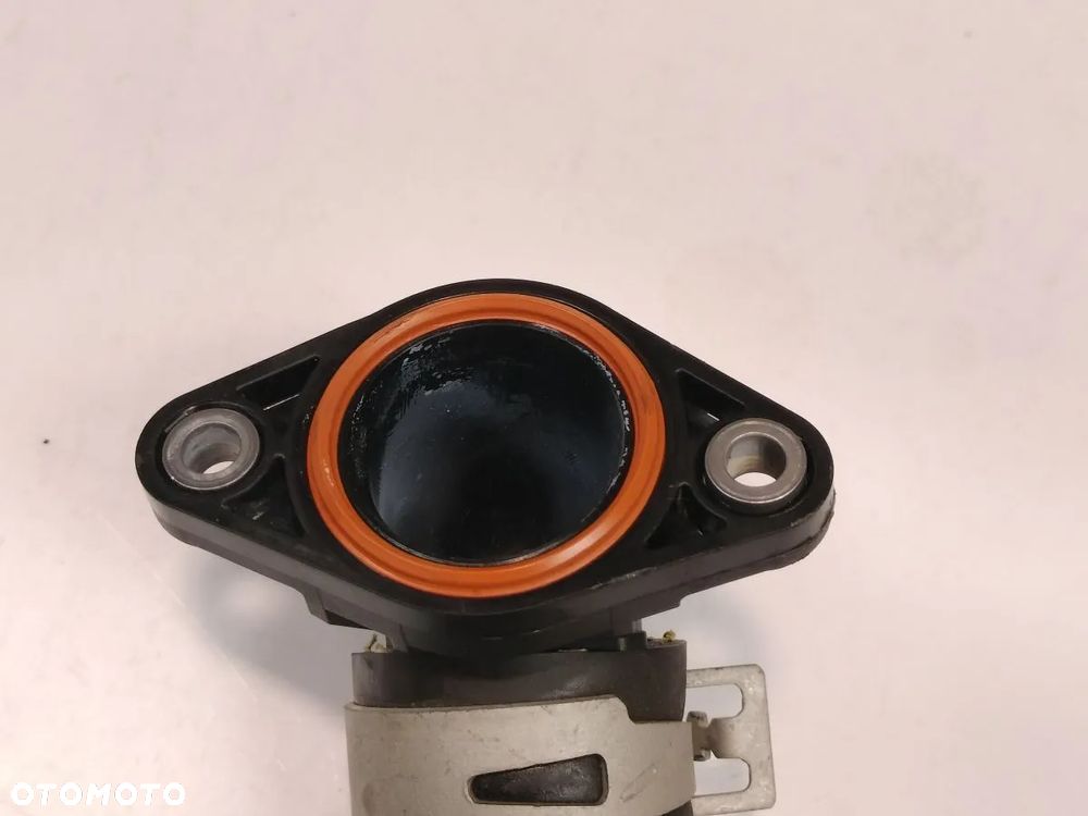 TOYOTA YARIS 1.5h 19-24r Rura Rurka Wody - 4