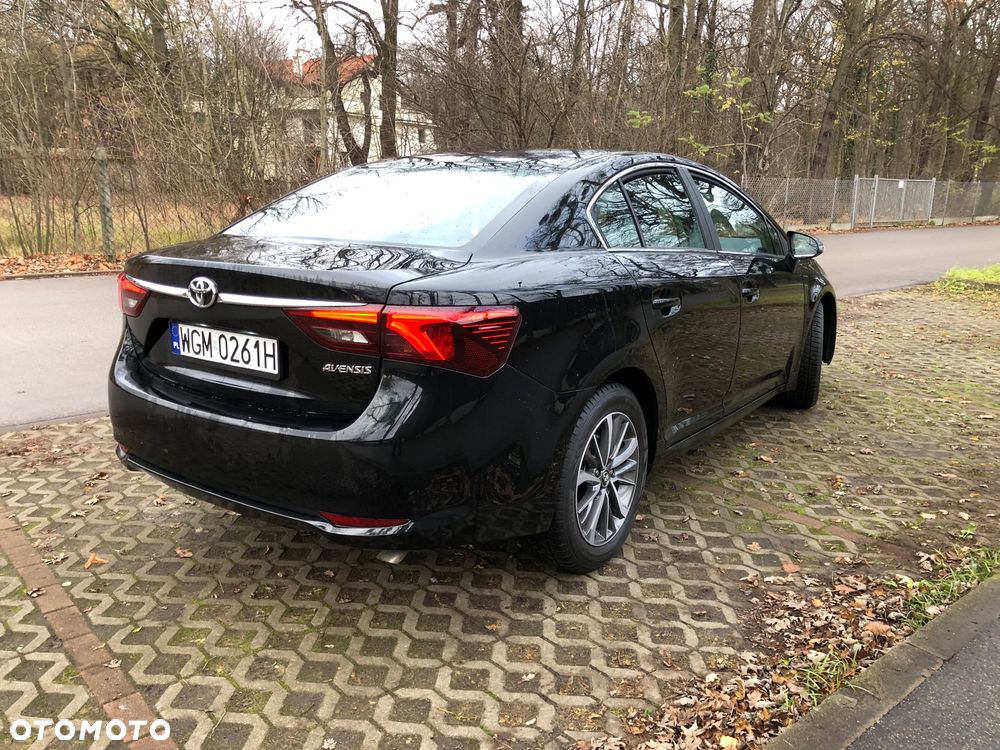 Toyota Avensis 2.0 D-4D Premium - 3