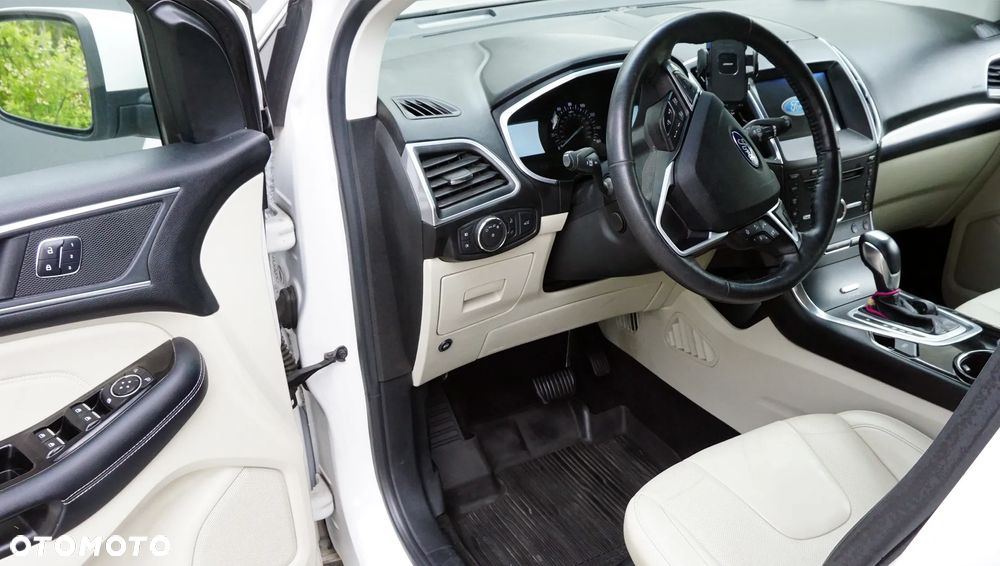 Ford Edge - 16
