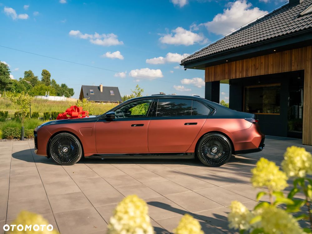 BMW Seria 7 M760e PHEV xDrive sport - 12