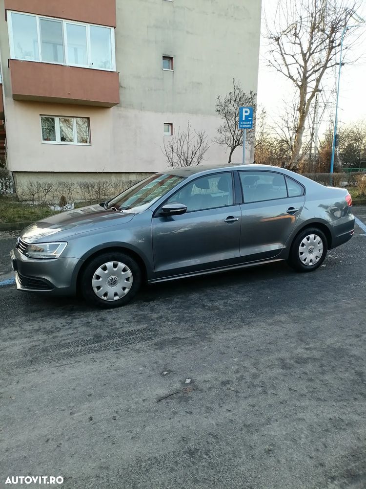 Volkswagen Jetta 1.6 TDI DPF Comfortline - 11