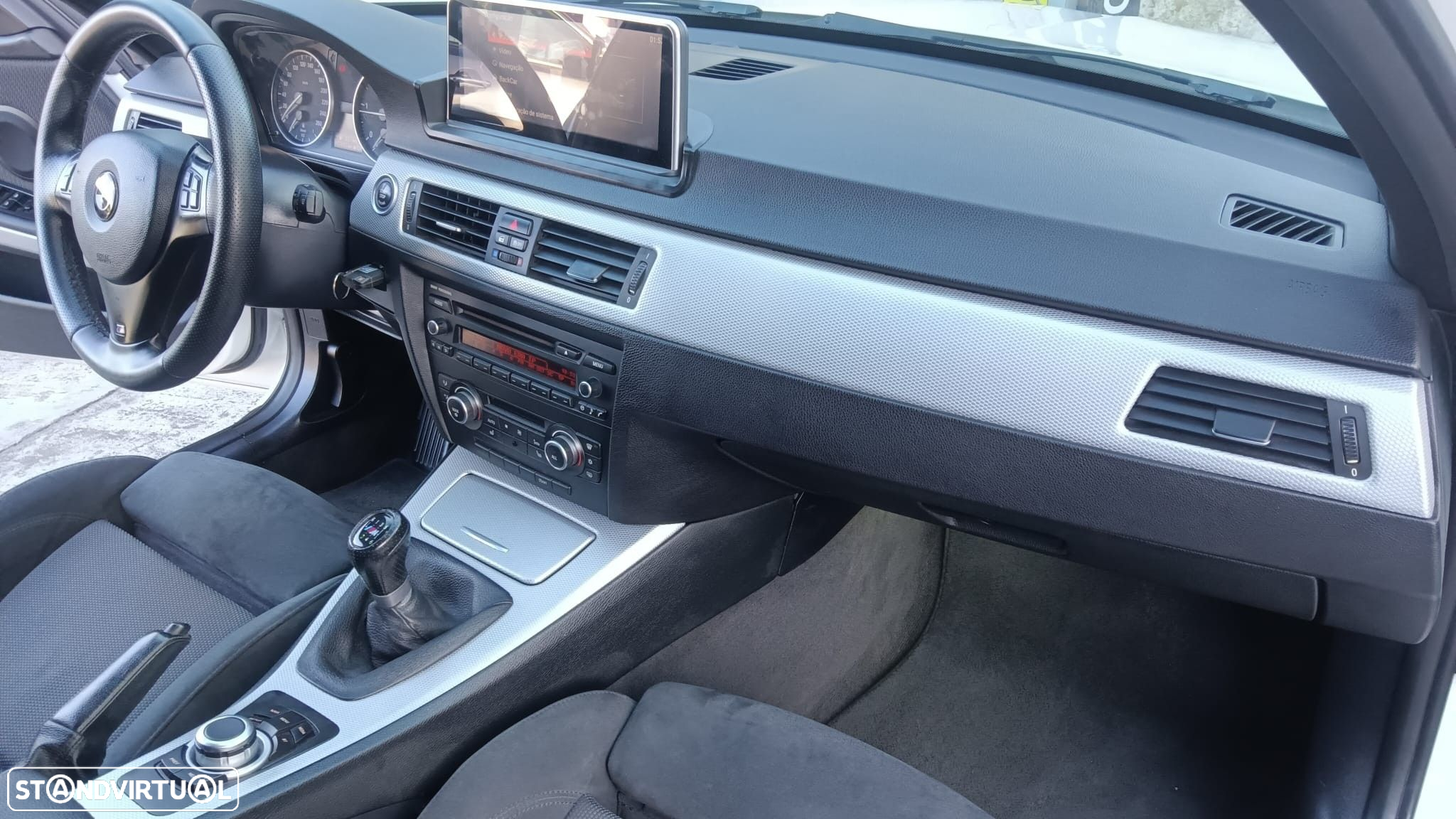 BMW 318 d Touring Navigation Sport - 8