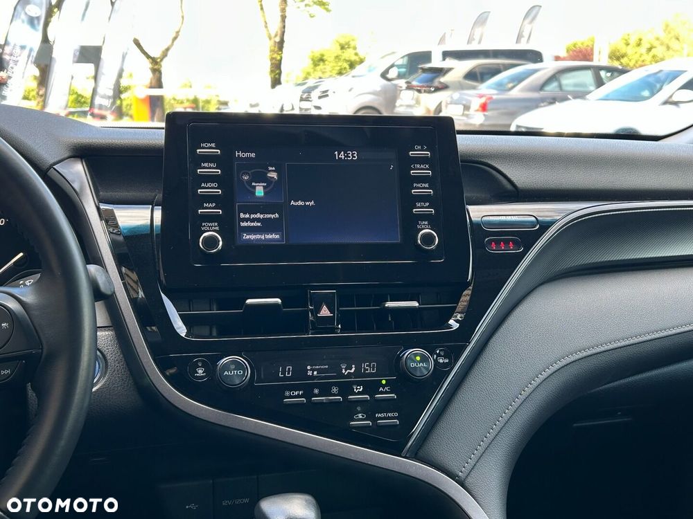 Toyota Camry 2.5 Hybrid Comfort CVT - 18