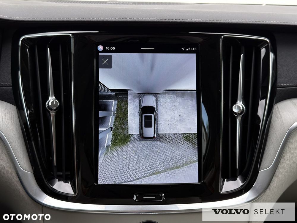 Volvo V60 Cross Country - 33