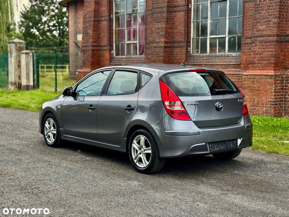 Hyundai i30 1.4 Classic - 8