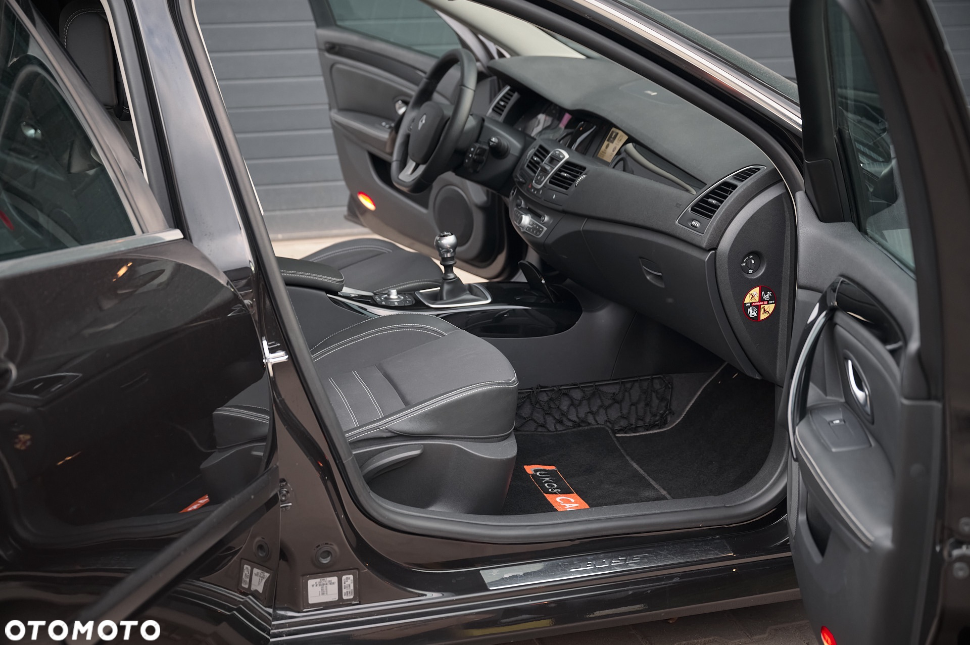 Renault Laguna Grandtour ENERGY dCi 130 FAP Start-Stop Bose Edition - 22