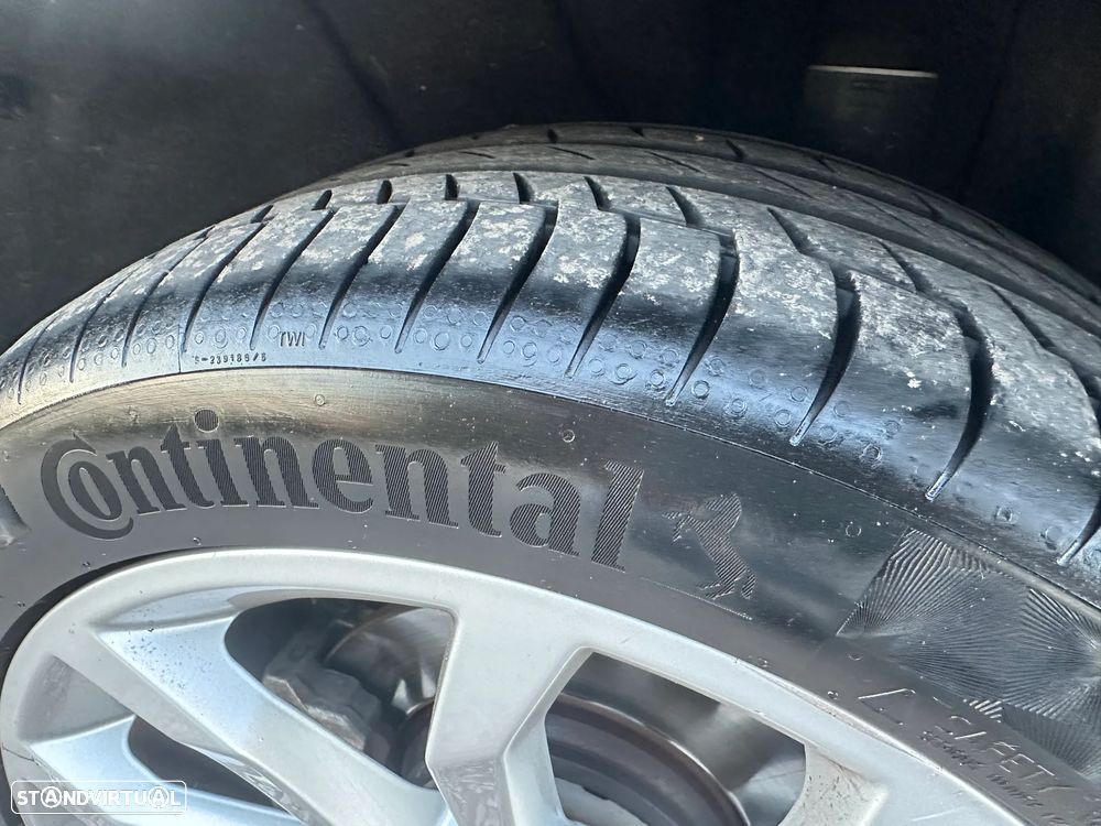 Audi A4 Avant 2.0 TDI S-line S tronic - 28