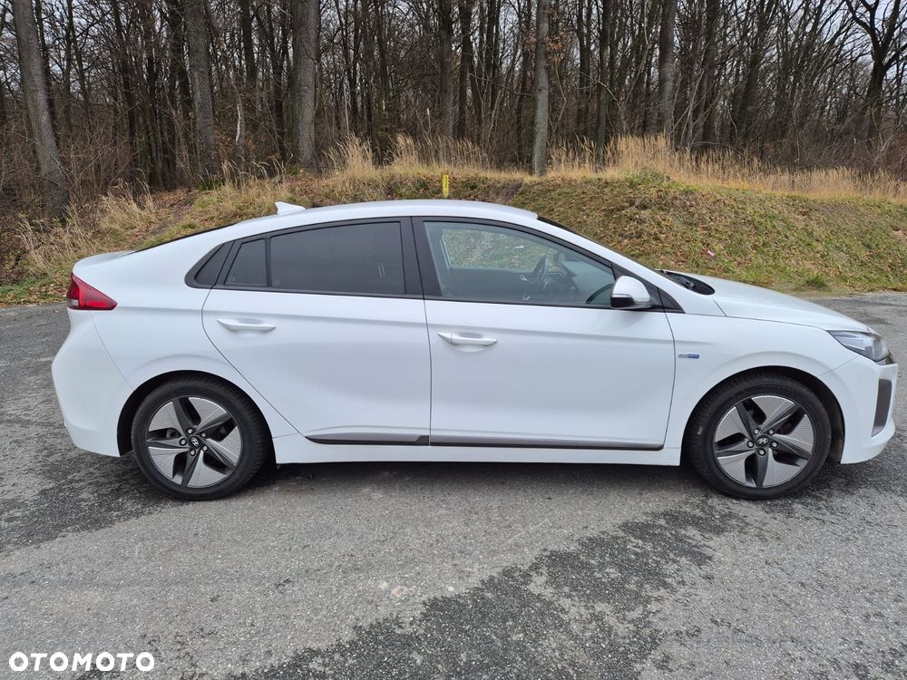 Hyundai IONIQ 1.6 GDI Premium - 7