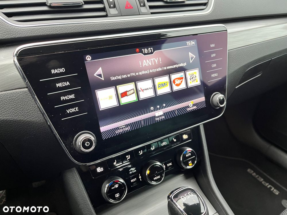 Skoda Superb 2.0 TDI Style DSG - 30