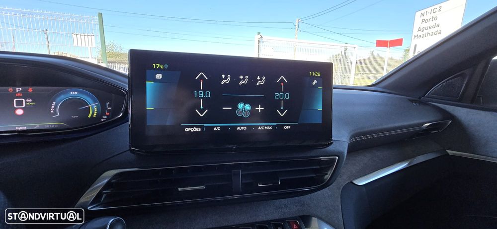 Peugeot 3008 1.6 Hybrid GT Pack e-EAT8 - 33