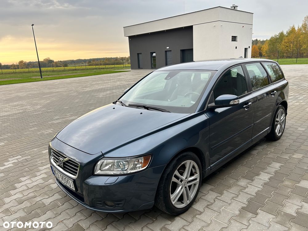 Volvo V50 2008 photo 2