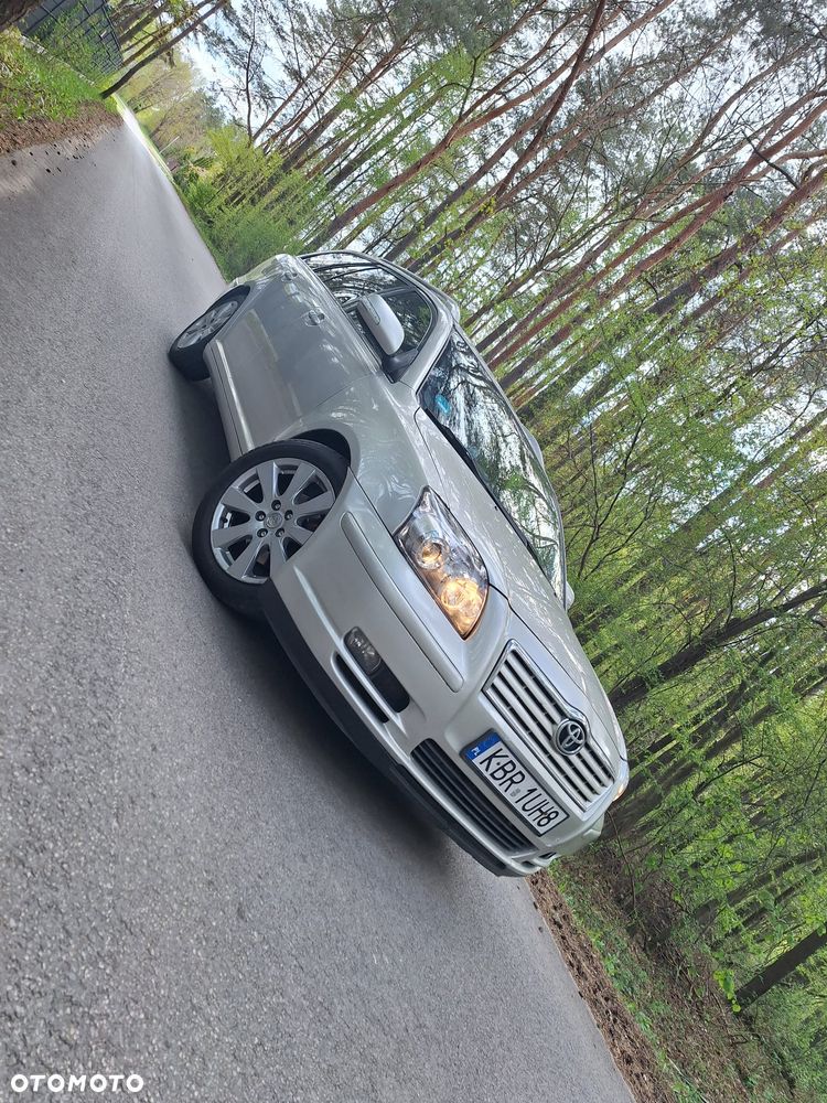 Toyota Avensis 2.2 D-CAT Travel - 12