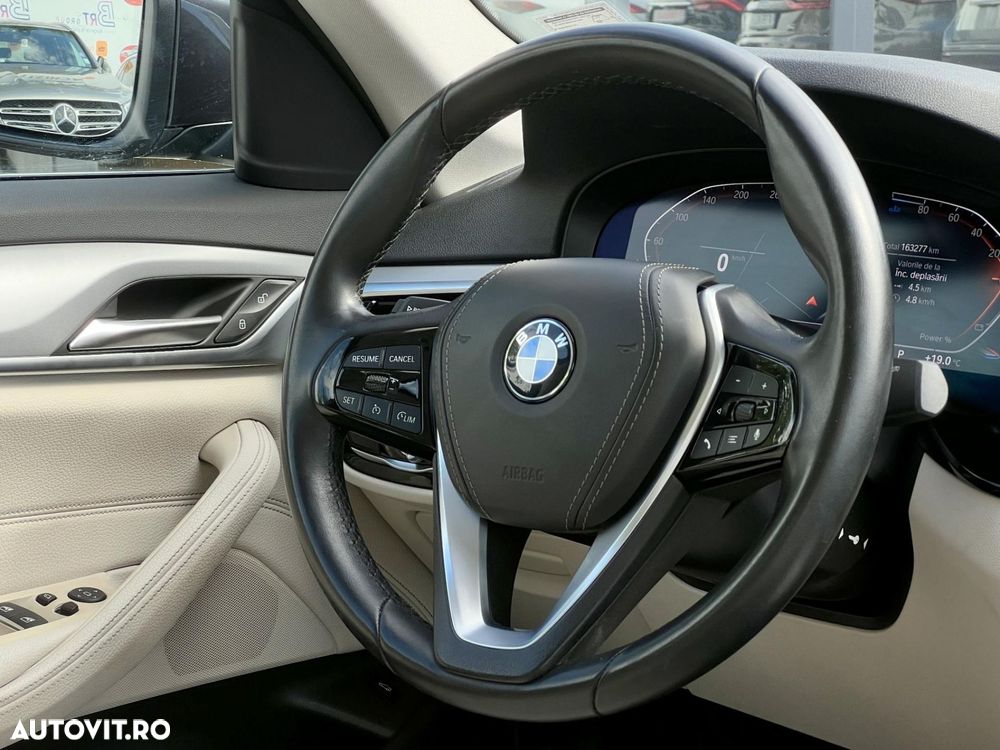 BMW Seria 5 520d xDrive AT MHEV - 10
