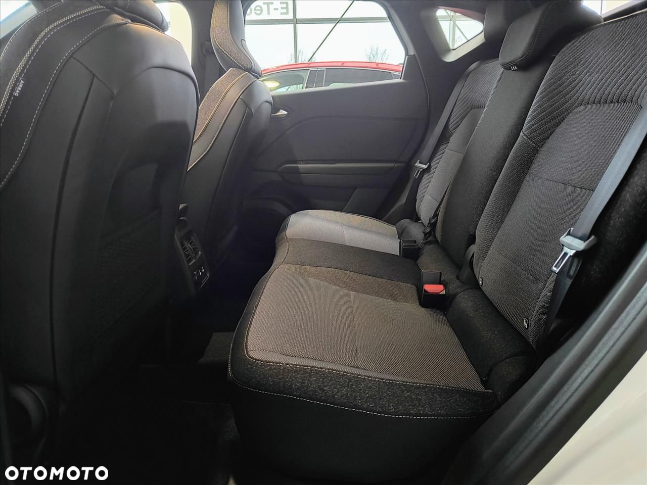 Renault Captur - 16