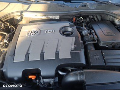 Volkswagen Passat 1.6 TDI Comfortline - 6