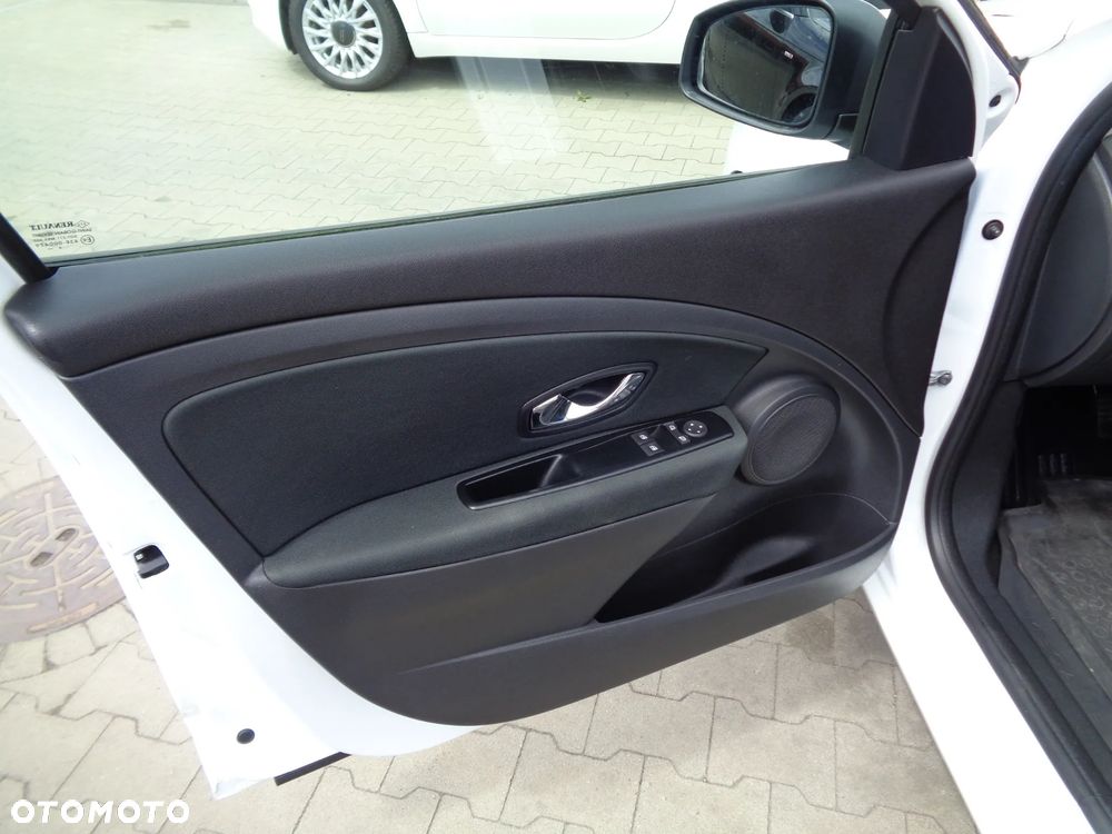 Renault Megane 1.6 16V 110 LIMITED - 9