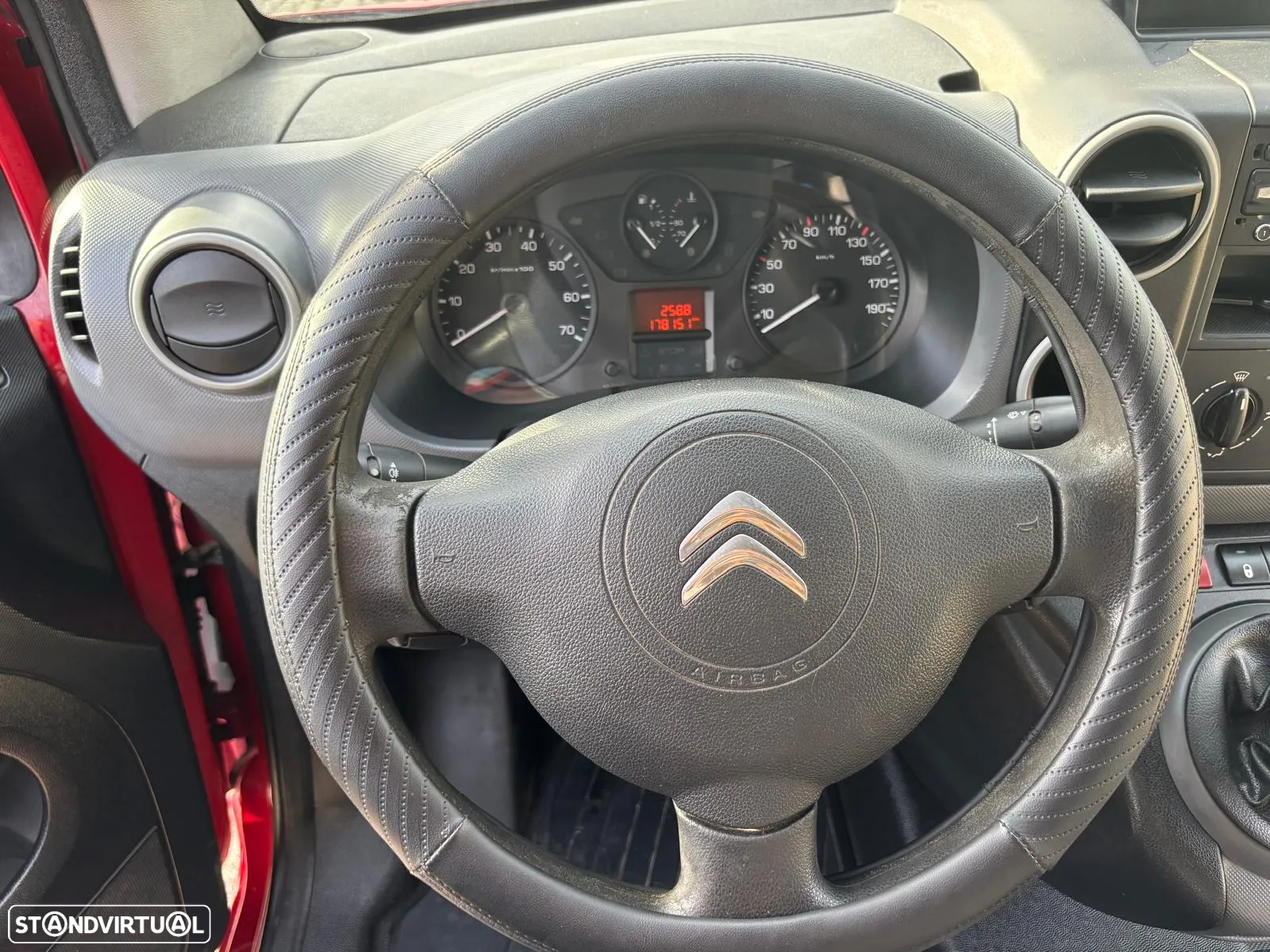 Citroën Berlingo 1.6 BlueHDi L1 3L Navi - 9
