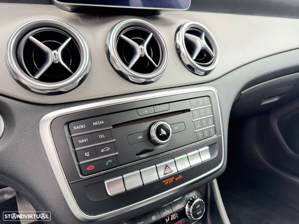 Mercedes-Benz GLA 180 d Style - 18