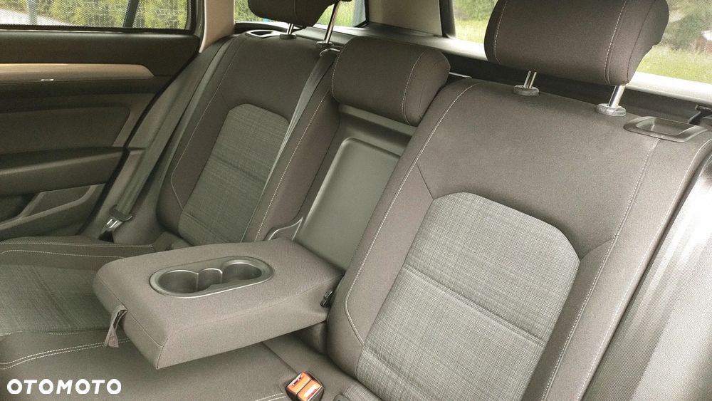 Volkswagen Passat 2.0 TSI Business DSG - 27