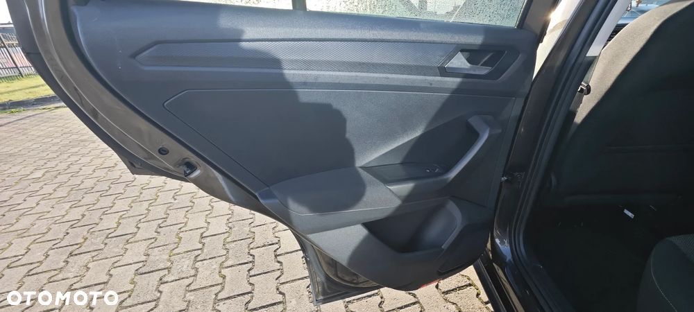 Volkswagen T-Roc 1.5 TSI GPF ACT Advance - 17