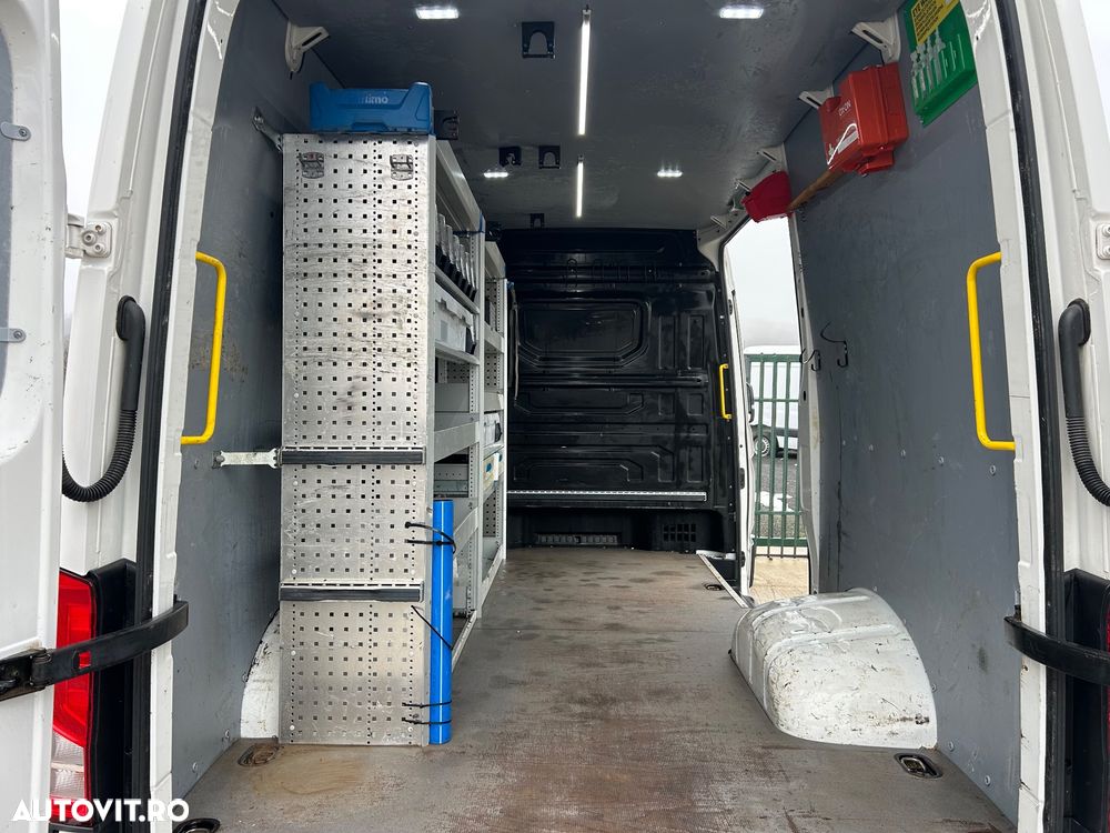 Volkswagen Crafter L3H3 AXA DUBLA SPATE - 12