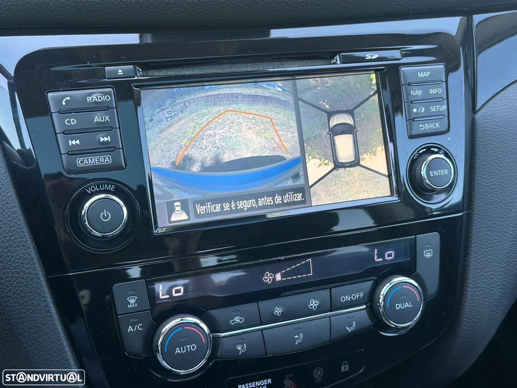 Nissan Qashqai 1.5 dCi N-Connecta - 11