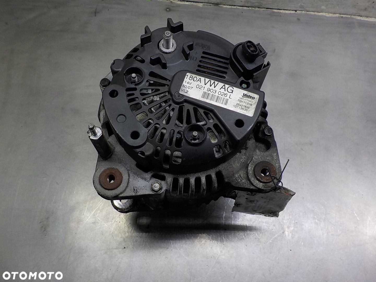 VW PASSAT B6 1.9 TDI ALTERNATOR 021903026L - 5