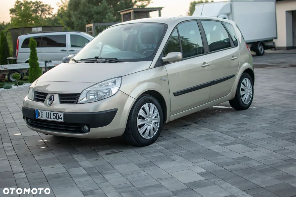 Renault Scenic - 31