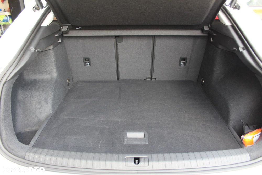 Audi Q3 Sportback - 14