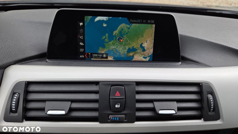BMW Seria 3 318d Sport Line - 14