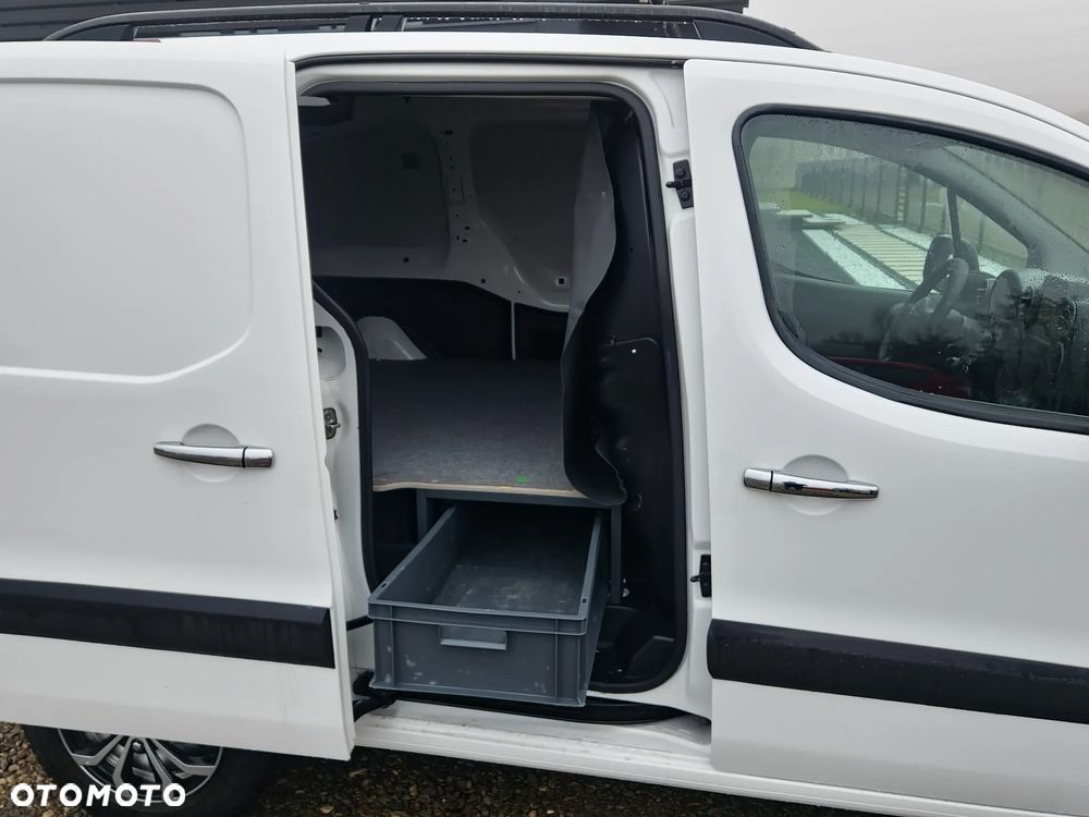 Peugeot Partner - 25