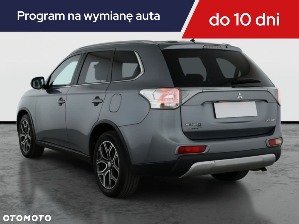 Mitsubishi Outlander - 6