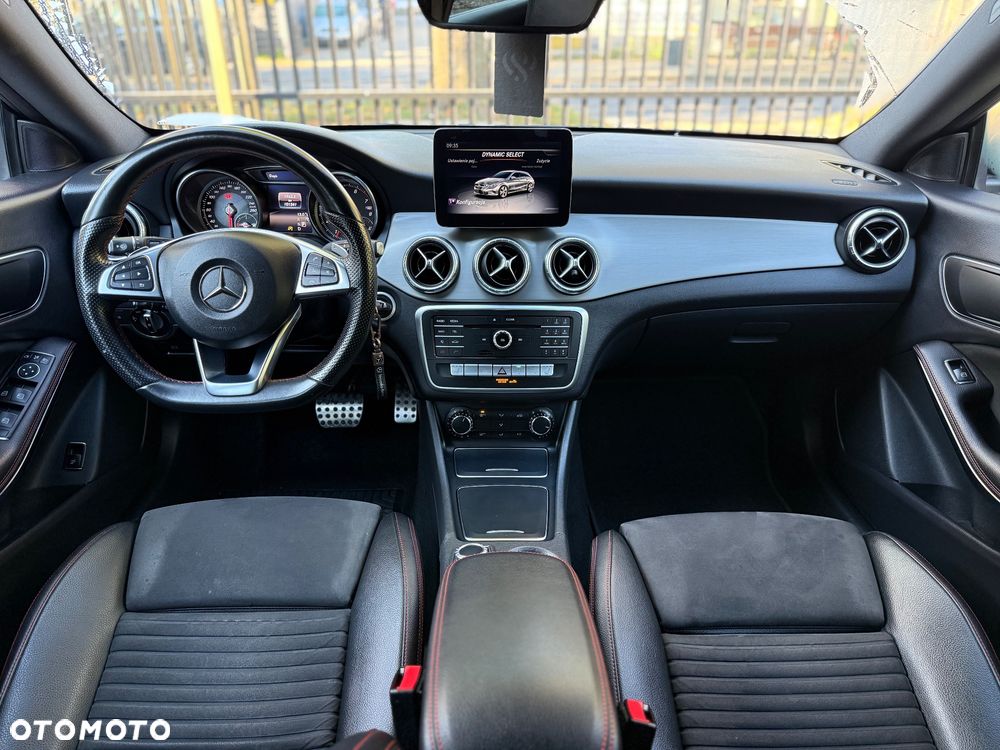 Mercedes-Benz CLA 180 7G-DCT AMG Line - 26