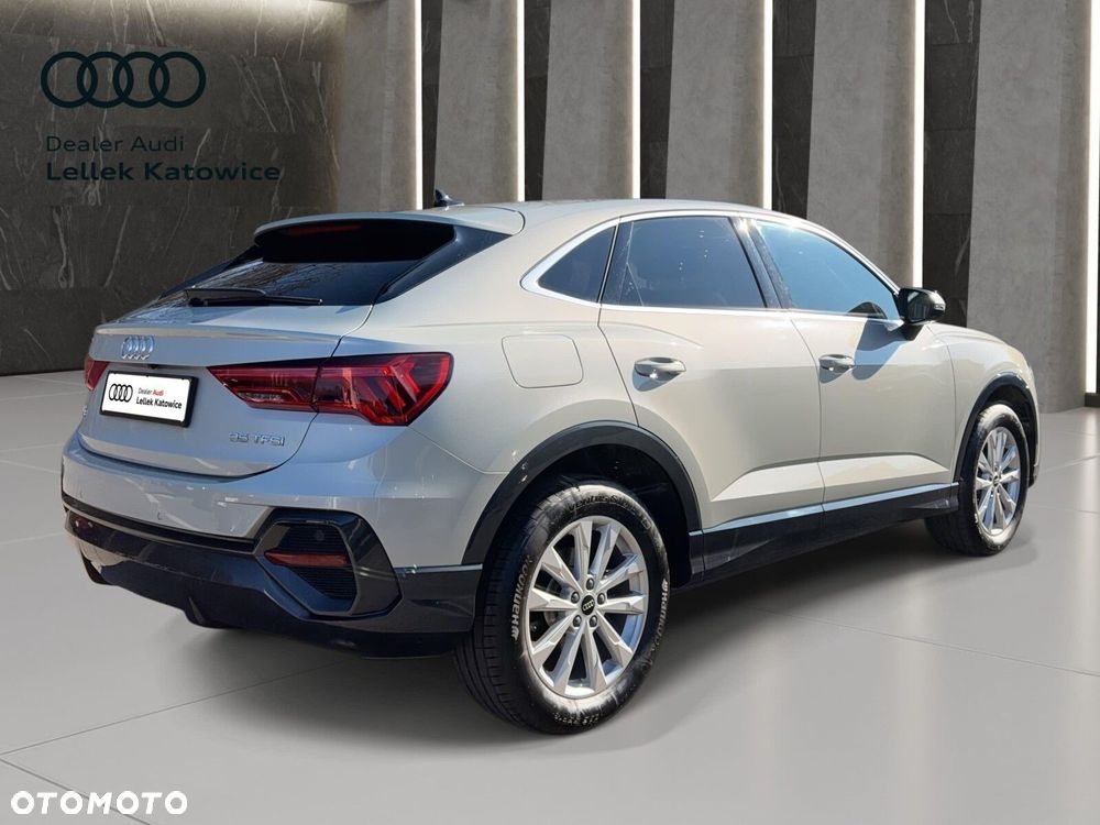 Audi Q3 Sportback - 5