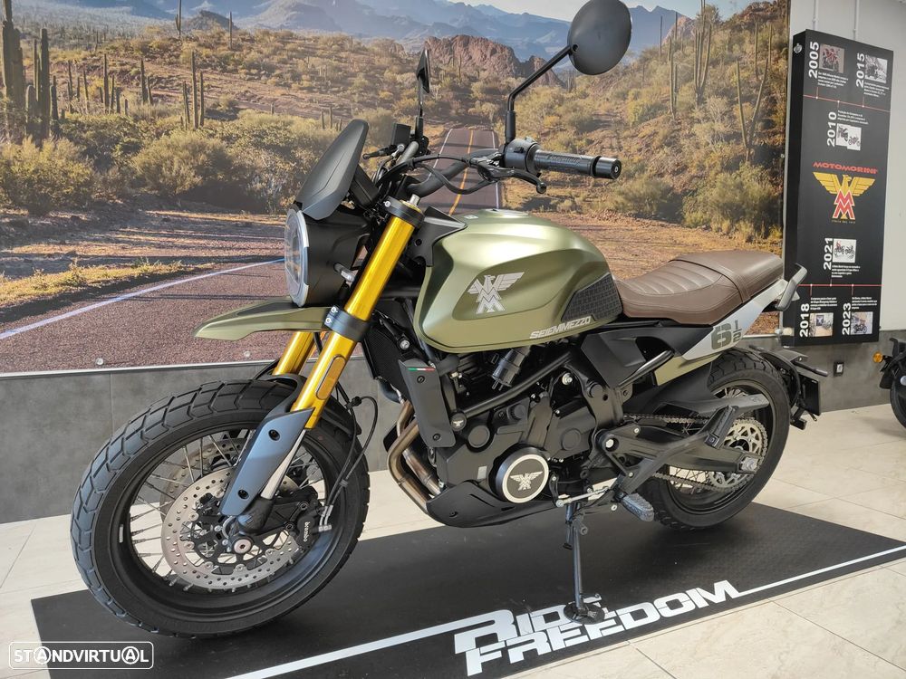 Moto Morini Seiemmezzo SCR 650 - 2