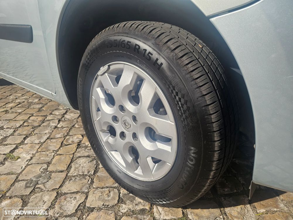 Renault Kangoo 1.5 dCi Luxe - 15