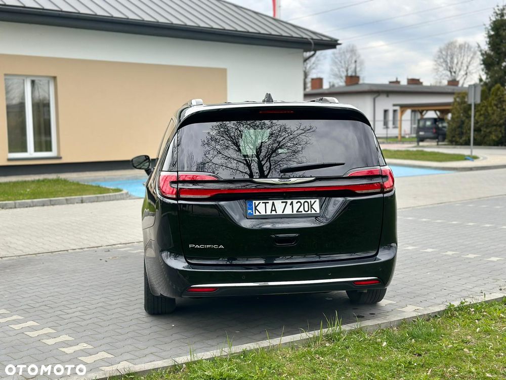 Chrysler Pacifica - 13
