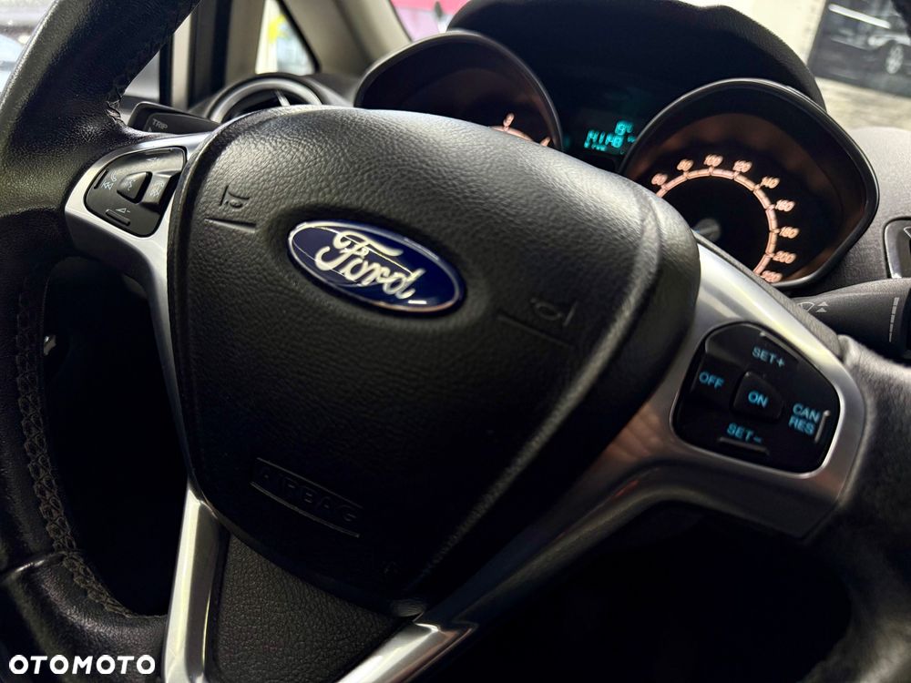 Ford Fiesta - 15