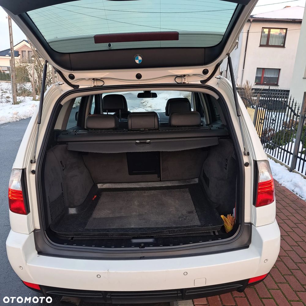 BMW X3 2.0d - 10