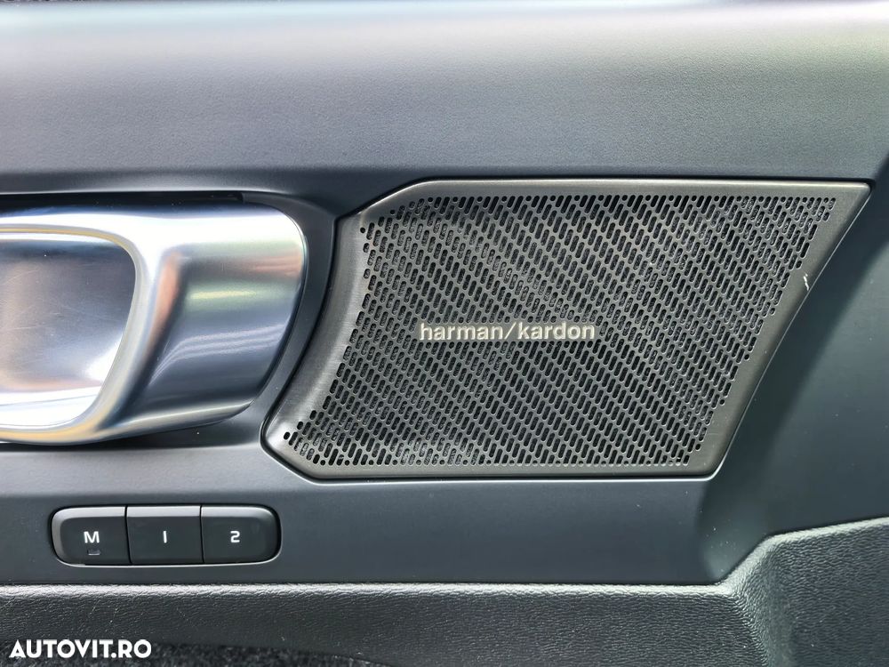 Volvo XC 40 T4 Recharge DKG Ultimate Bright - 22