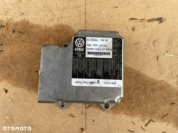 Sensor moduł airbag air bag poduszek powietrznych VW Volkswagen Passat B7 kombi 5N0959655AA