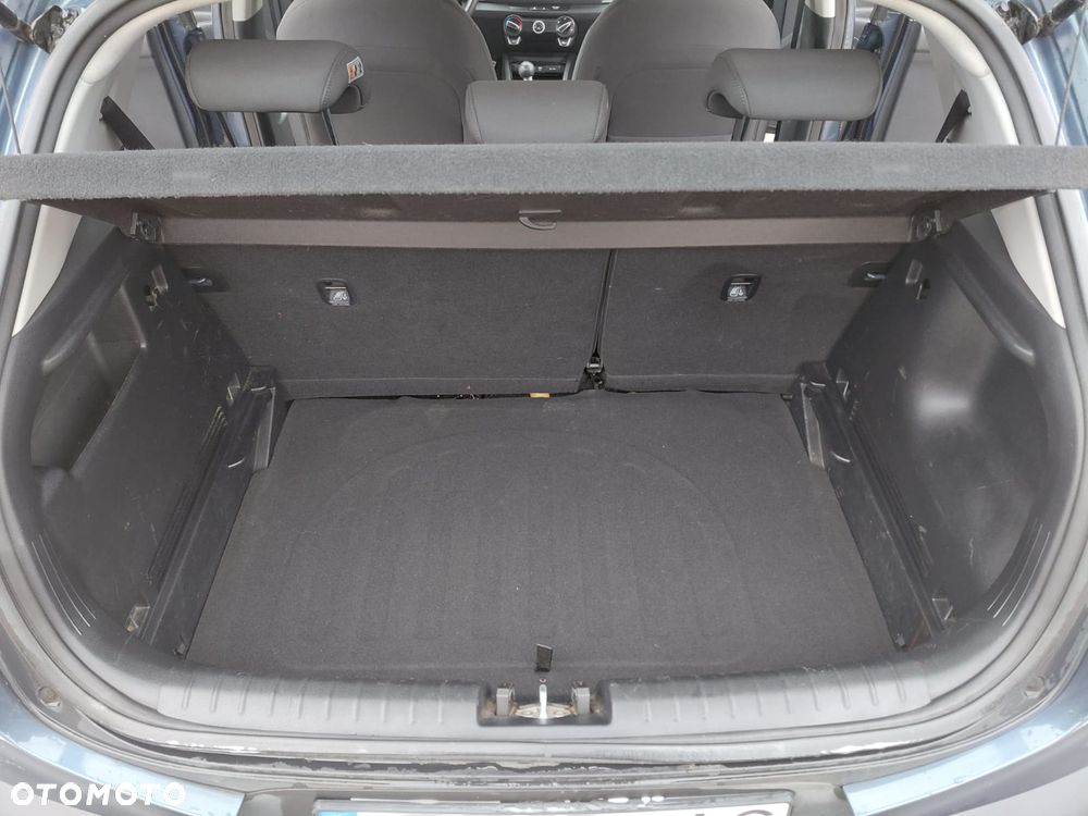 Kia Stonic 1.2 M - 10