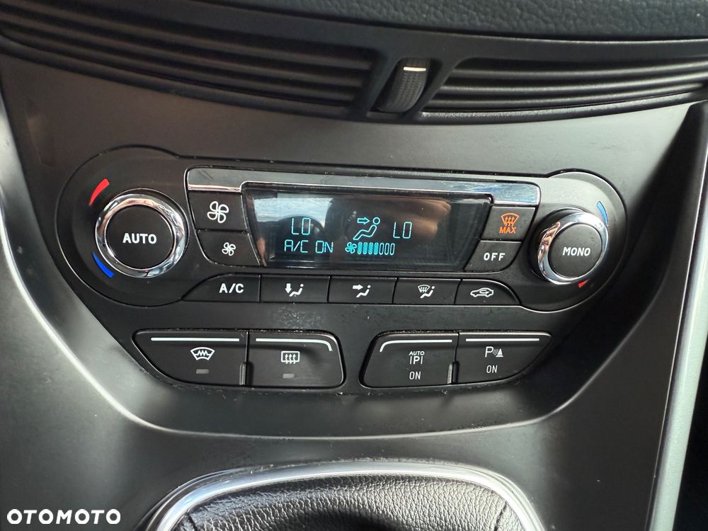 Ford Grand C-MAX 2.0 TDCi Titanium - 19