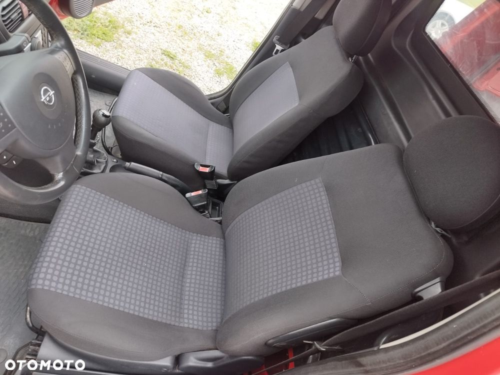 Opel Combo - 25