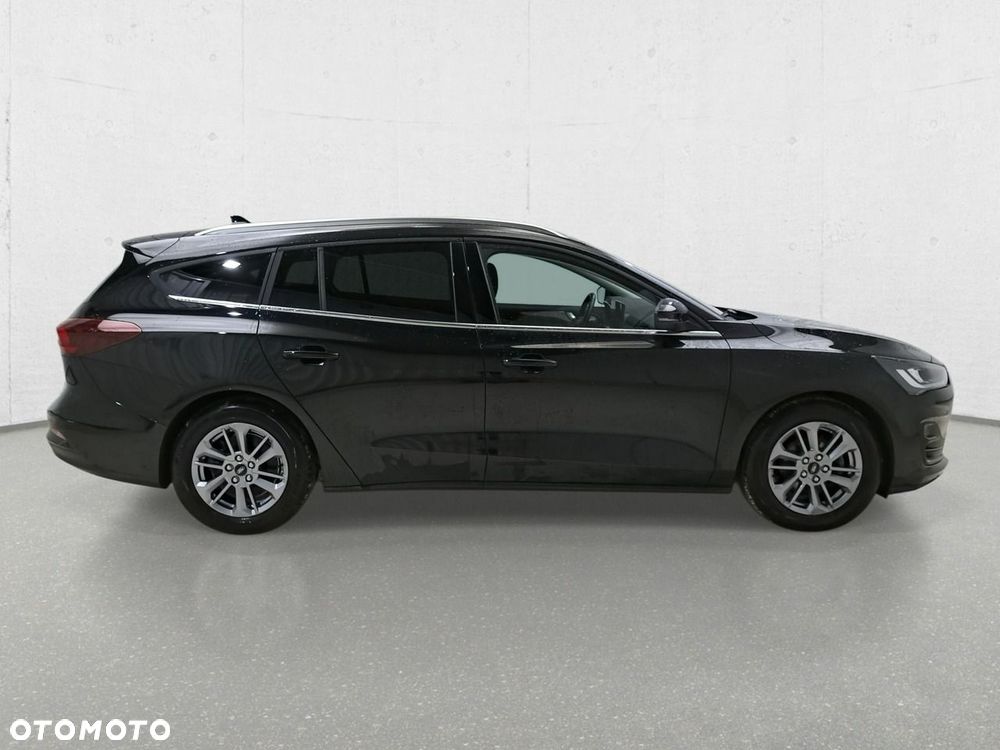 Ford Focus - 8