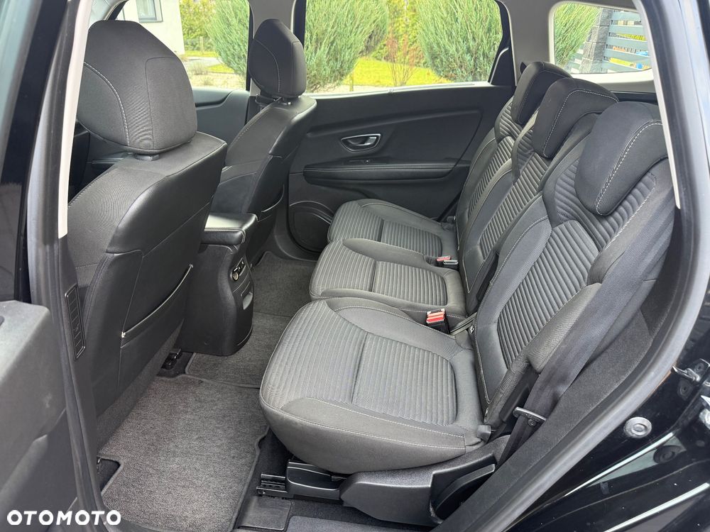 Renault Grand Scenic TCe 140 GPF EDC BLACK EDITION - 24