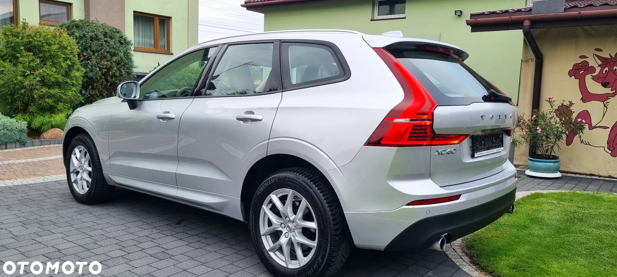 Volvo XC 60 B4 D AWD Geartronic Momentum Pro - 8
