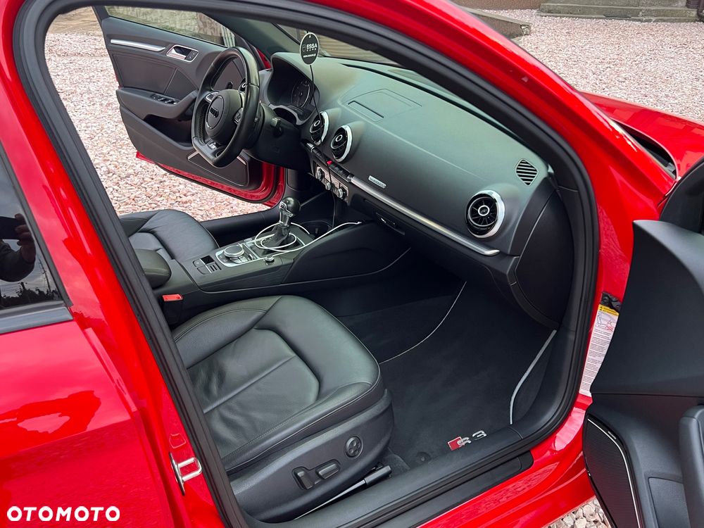 Audi S3 TFSI Sportback quattro S tronic - 12