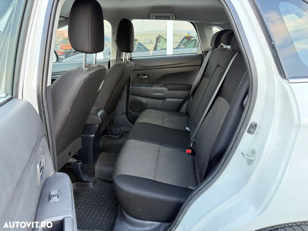 Mitsubishi ASX 1.8 DID 2WD Intense A15 - 8